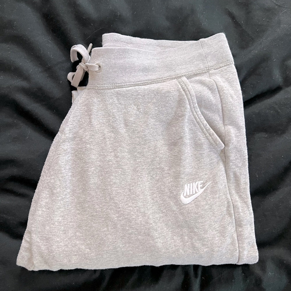🐰NIKE SWEATS🐰